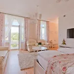 Imperial Apartments - Classic III